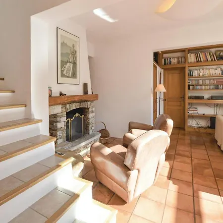 بيت للعطل Four Bedroom Holiday In Farinole *
