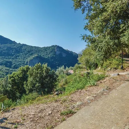 Four Bedroom Holiday In Farinole Braccolaccia