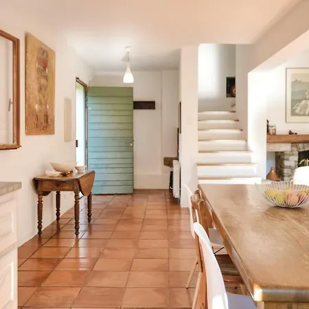 بيت للعطل Four Bedroom Holiday In Farinole Braccolaccia