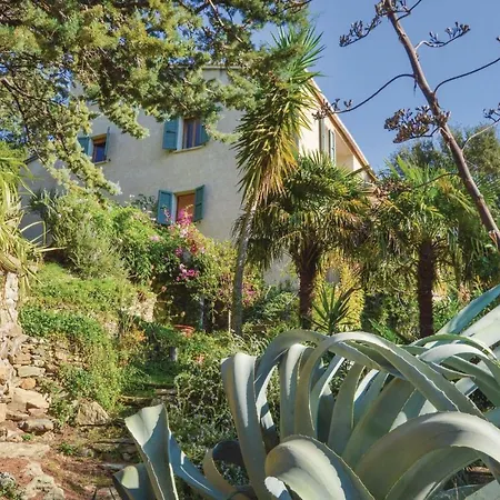 بيت للعطل Four Bedroom Holiday In Farinole Braccolaccia
