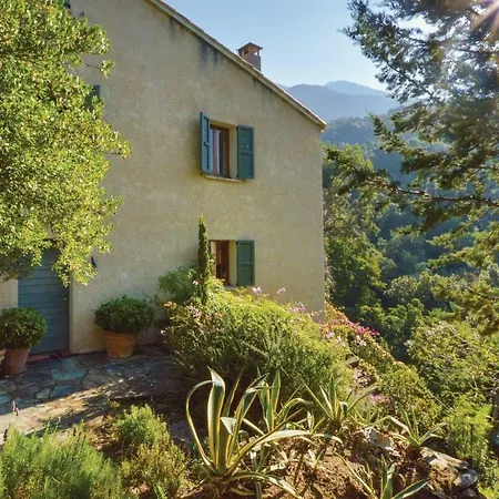Four Bedroom Holiday In Farinole بيت للعطل Braccolaccia