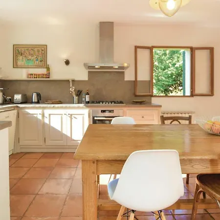 بيت للعطل Four Bedroom Holiday In Farinole